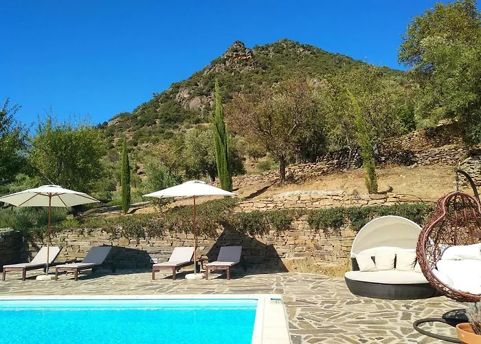 Quinta Vale De Carvalho *