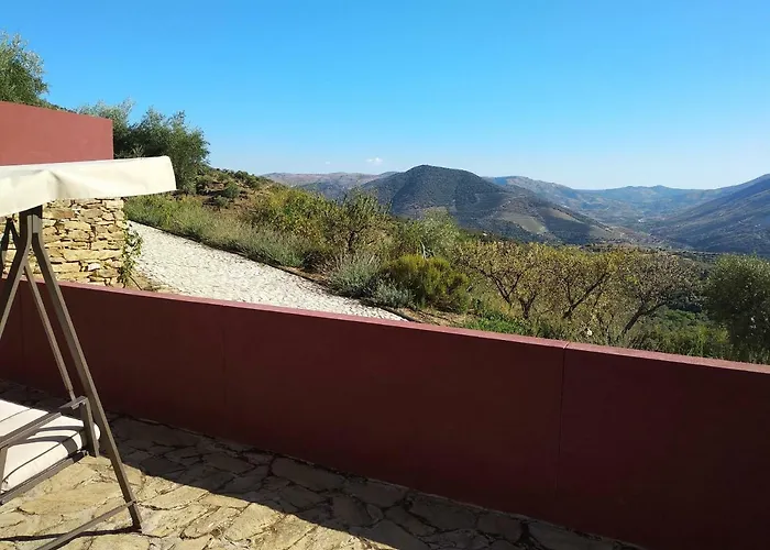 Quinta Vale De Carvalho *